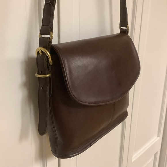 VTG Coach Equestrian Flap Bag Chocolate Brown Leather w Adjustable Buckle Straps - Picture 8 of 17